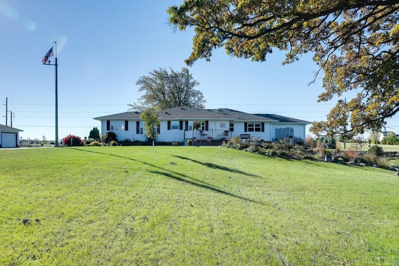 7420 E 250th St, Elko New Market, MN 55020