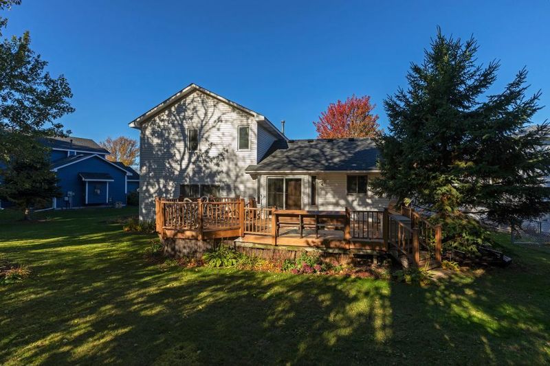 1519 Driving Park Rd, Stillwater, MN 55082