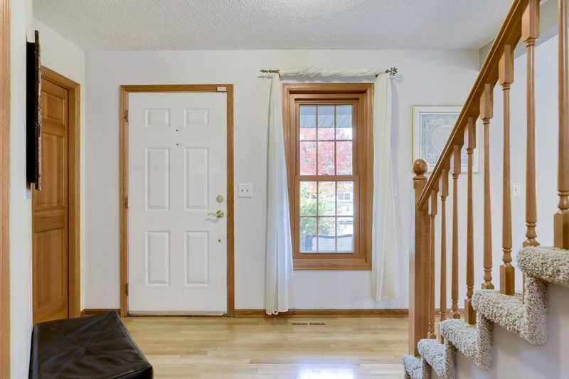 3888 Kennet Cir, Eagan, MN 55123