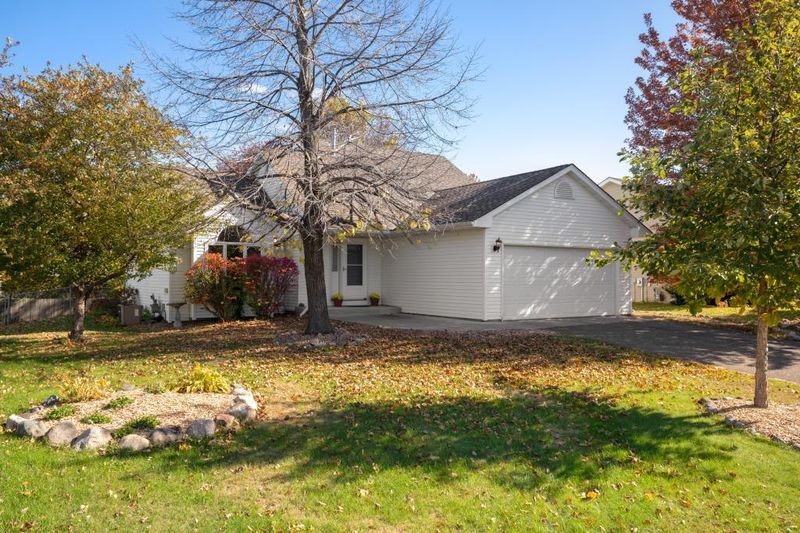 9617 Harkness Ave S, Cottage Grove, MN 55016