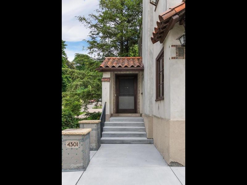 4301 E Lake Harriet Blvd, Minneapolis, MN 55409