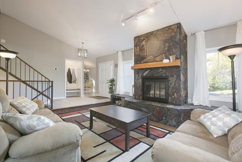 10601 Oregon Ave S, Bloomington, MN 55438