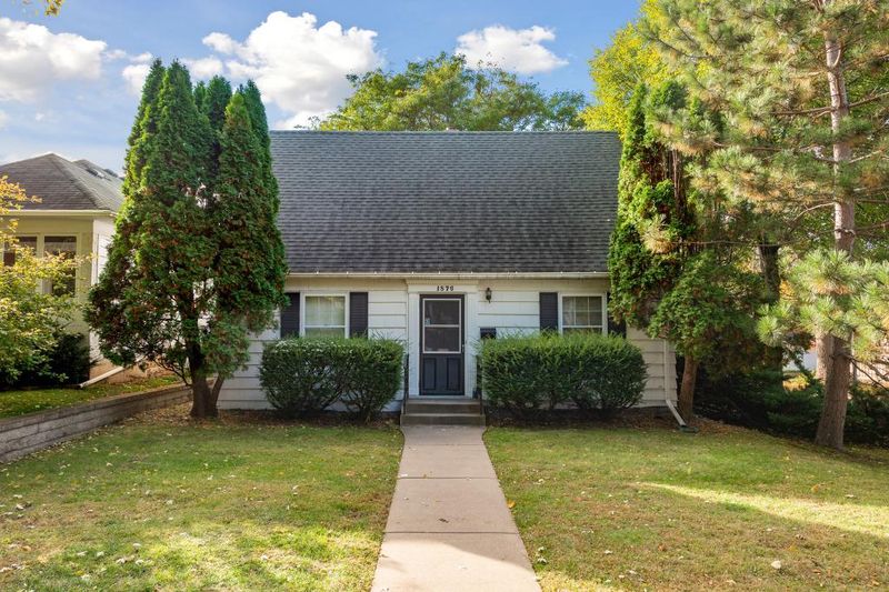 1876 Palace Ave, Saint Paul, MN 55105