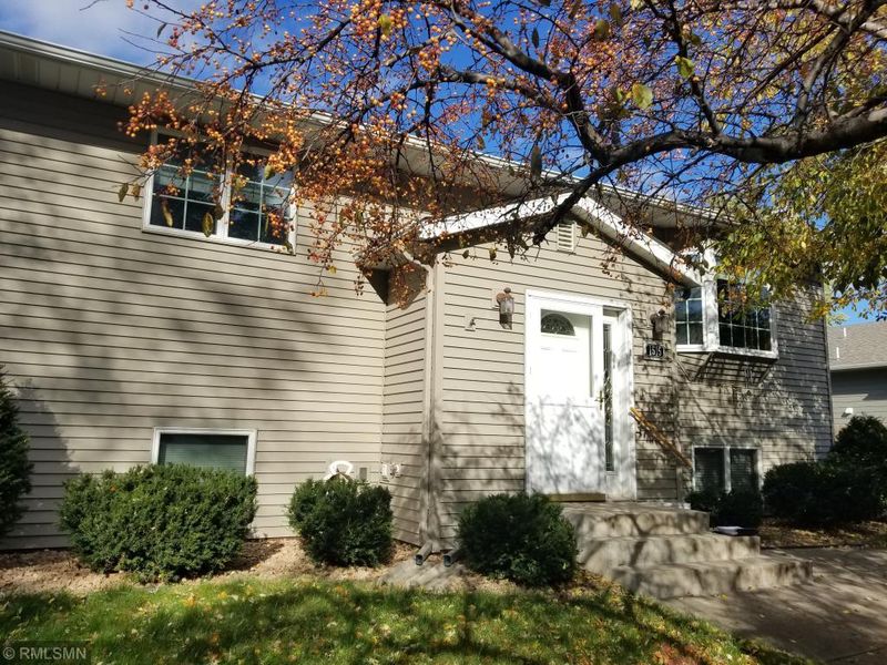 1515 Cope Ave E, Maplewood, MN 55109