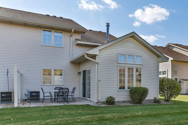 383 Allen Ave, Little Canada, MN 55117