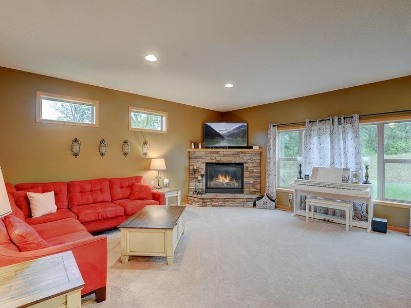 13814 10th Ave S, Zimmerman, MN 55398