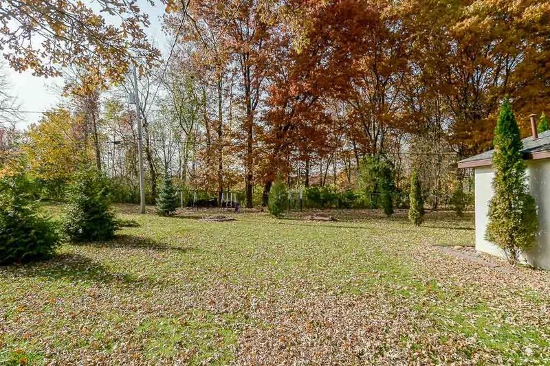 803 Mayhill Rd N, Maplewood, MN 55119