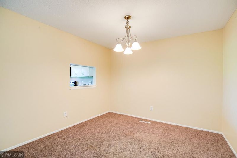 50 94th Cir NW #101, Coon Rapids, MN 55448