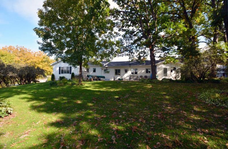 3331 Lametti Cir, Arden Hills, MN 55112