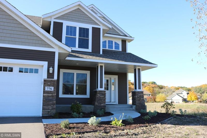 776 Oday Dr, Jordan, MN 55352