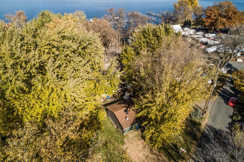 30 Sunrise Ave, Excelsior, MN 55331