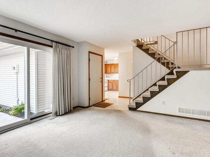 877 Monterey Dr, Shoreview, MN 55126