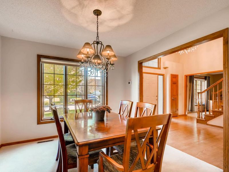 4673 Stoddart Ln, White Bear Twp, MN 55127
