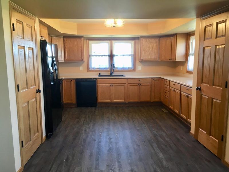 2308 Moholt Dr, Eau Claire, WI 54703