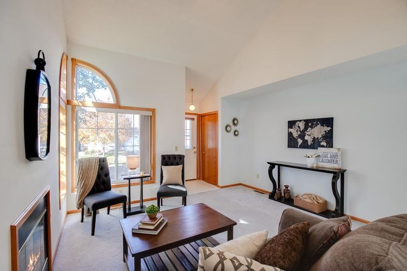 13892 Granada Way #31, Apple Valley, MN 55124