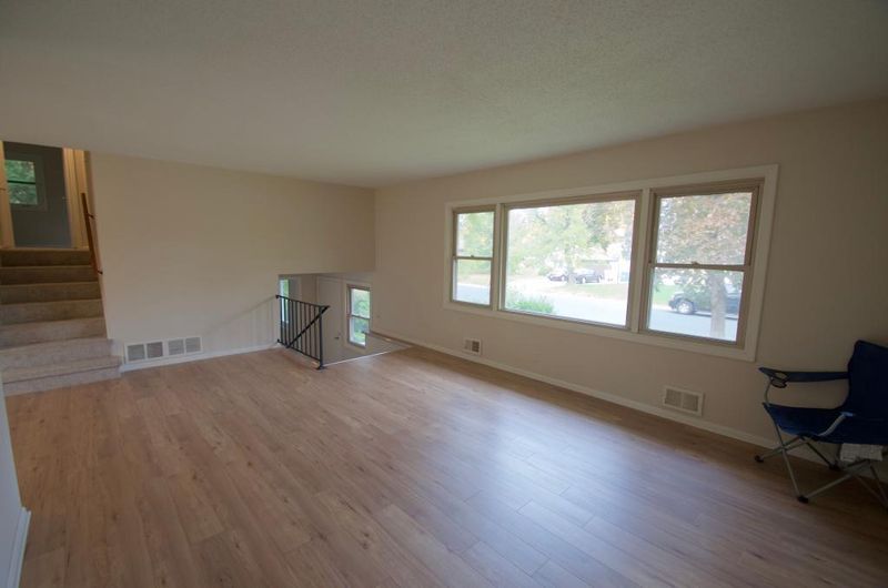 3019 N 64th Ave, Brooklyn Center, MN 55429