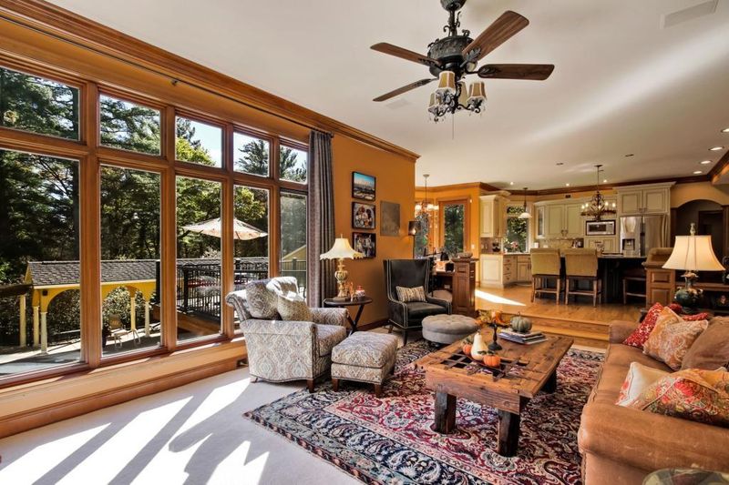 3847 Timber Creek Ct, Eau Claire, WI 54701