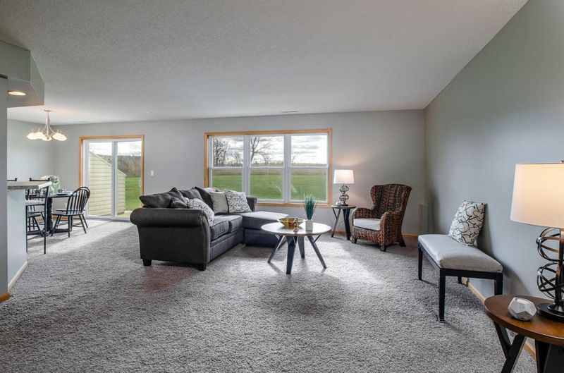2104 28th St SE, Rochester, MN 55904