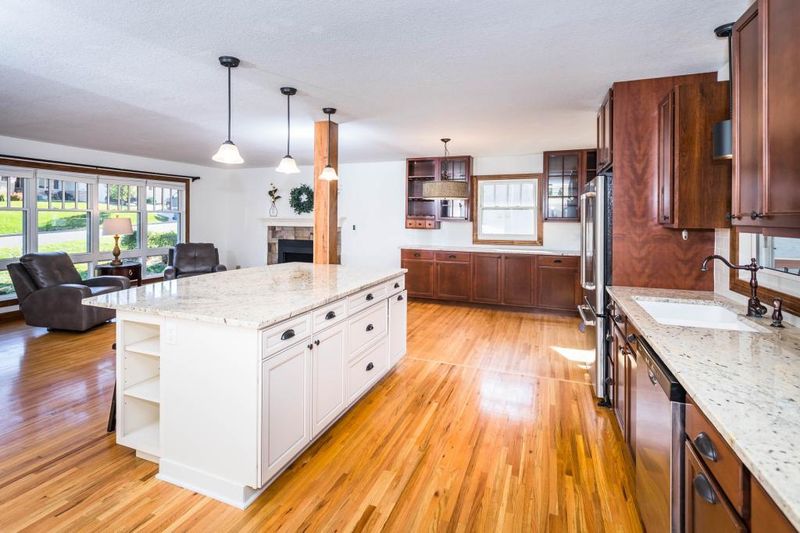 3512 Coolidge St NE, Saint Anthony, MN 55418