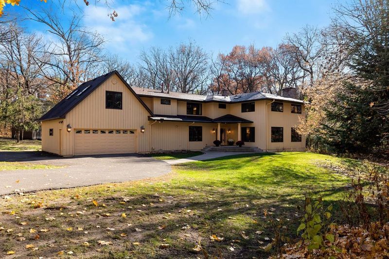 32 N Oaks Rd, Vadnais Heights, MN 55127