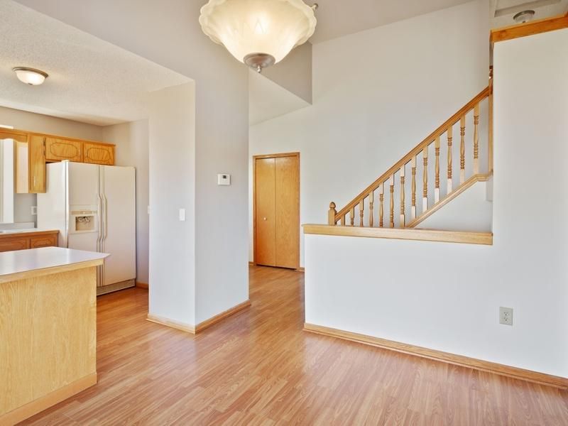 1575 Carriage Ln S, Cambridge, MN 55008