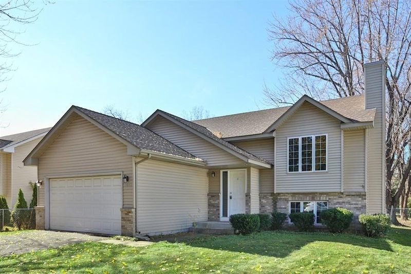 1615 3rd Ave, Newport, MN 55055