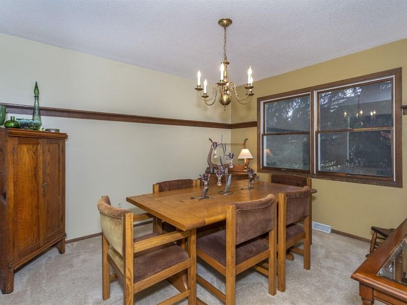 212 S Cudd Ave, River Falls, WI 54022