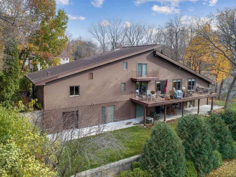2215 Kenwood Way, Orono, MN 55391