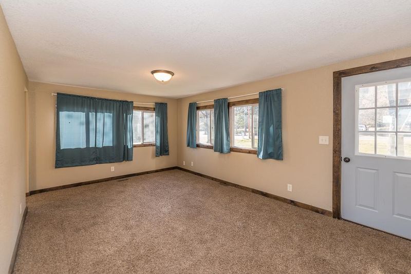 14206 Inglewood Dr, Baxter, MN 56425