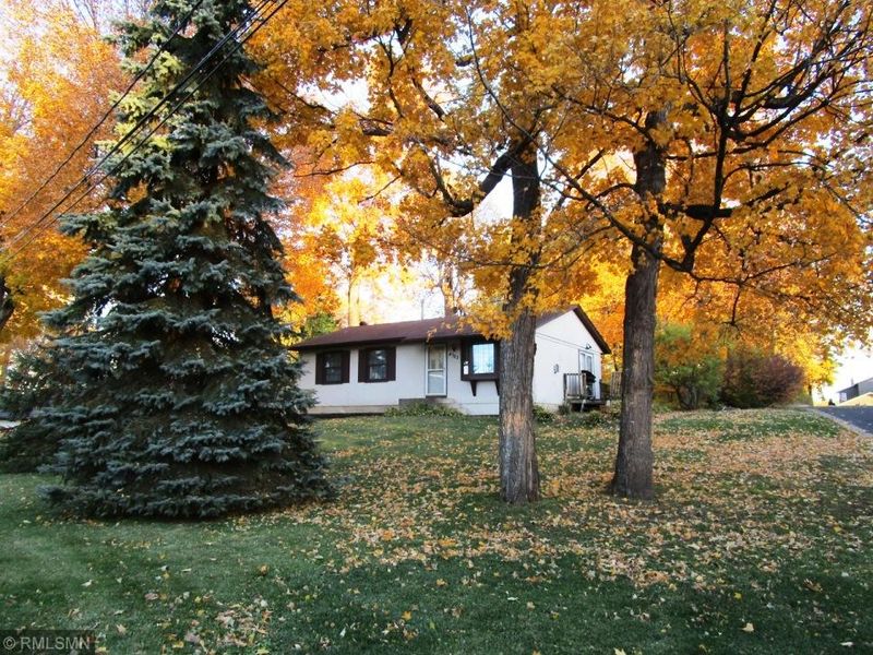 4723 Beachside Rd, Mound, MN 55364