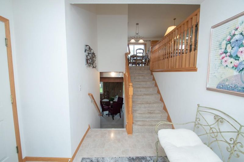 38679 Holm Ave, North Branch, MN 55056