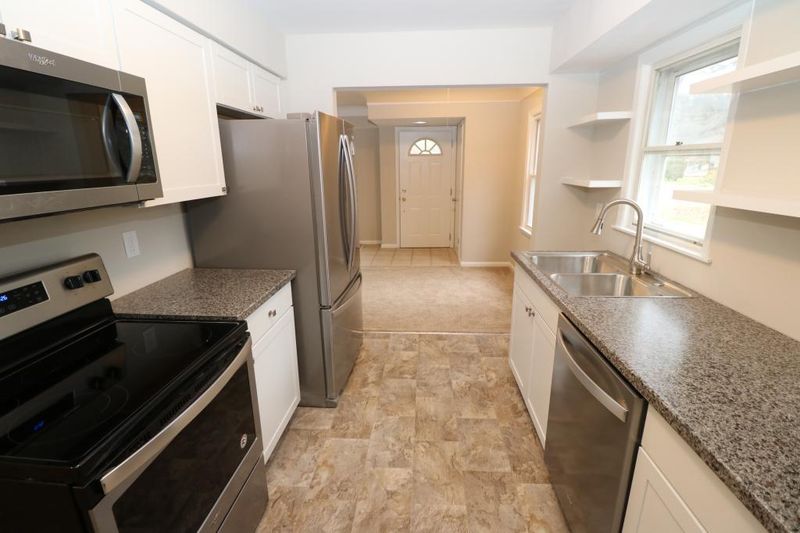 2078 Richard Ave, White Bear Lake, MN 55110