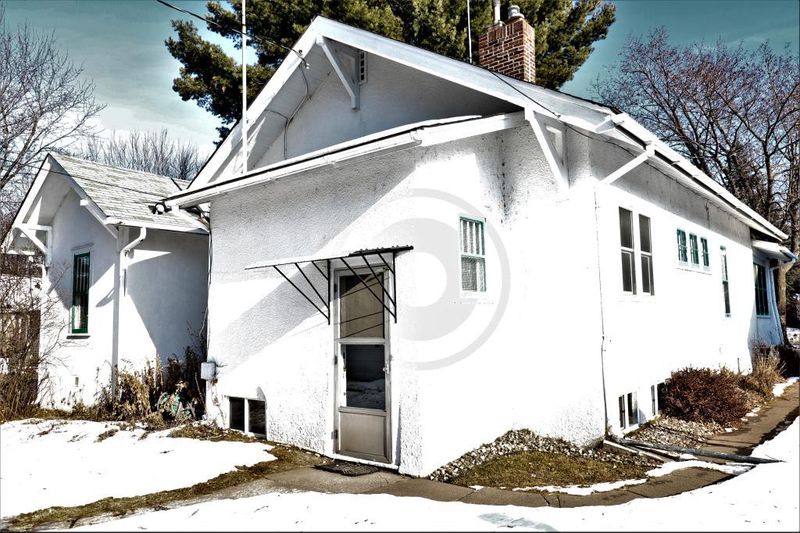 325 Park St S, Mora, MN 55051