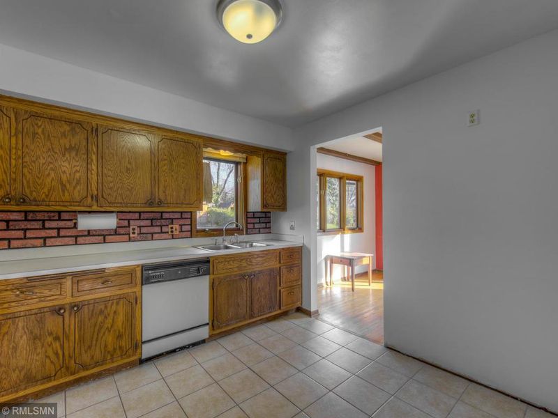 1510 2nd St SW, New Brighton, MN 55112
