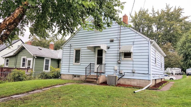 1636 Reaney Ave, Saint Paul, MN 55106
