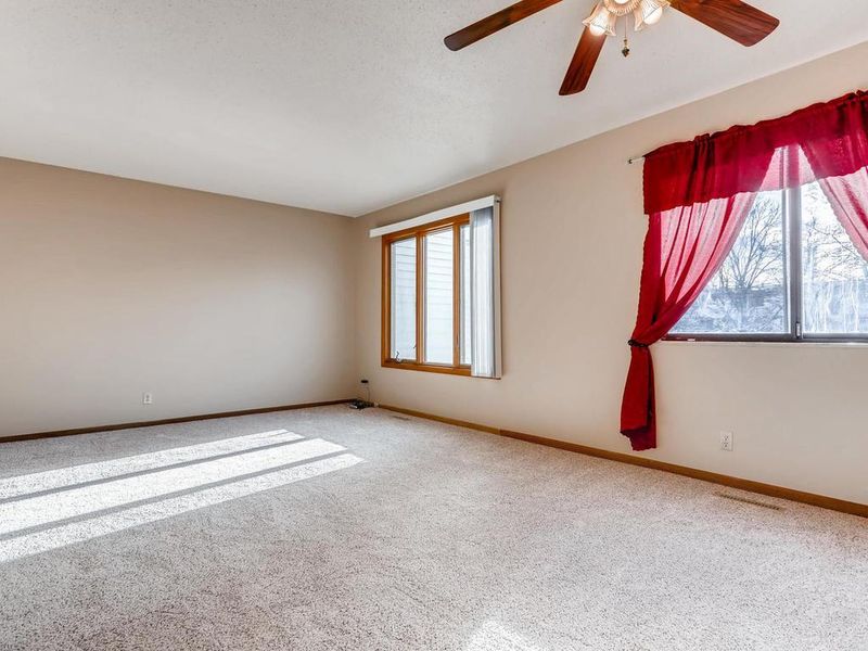 7541 62nd Ct N, Brooklyn Park, MN 55428