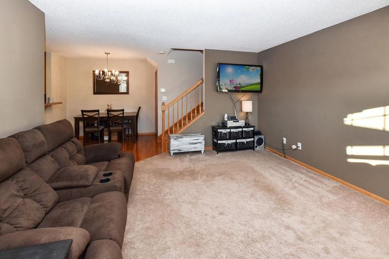 5191 149th St N #3, Hugo, MN 55038