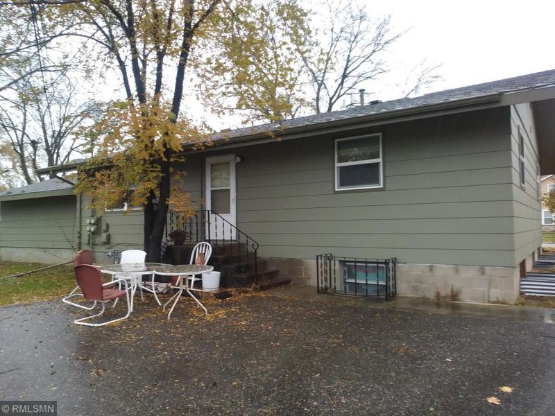 815 12th Ave N, Saint Cloud, MN 56303