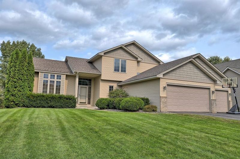 747 141st Ave NW, Andover, MN 55304