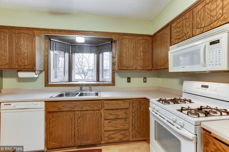 11113 Xenia Ave N, Champlin, MN 55316