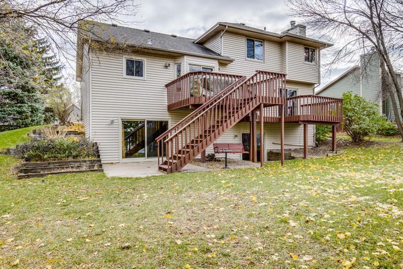 6399 Juneau Ln N, Maple Grove, MN 55311