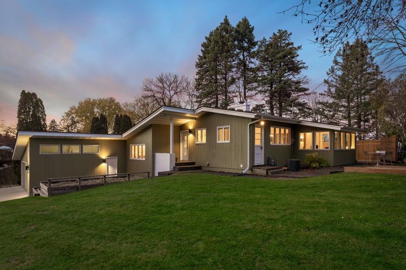 2281 Lilac Ln, White Bear Lake, MN 55110