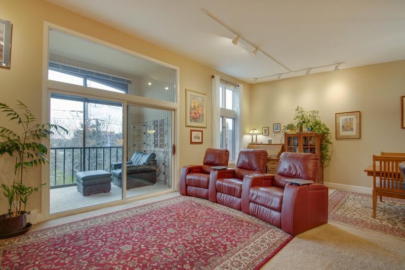 5901 Laurel Ave #332, Golden Valley, MN 55416