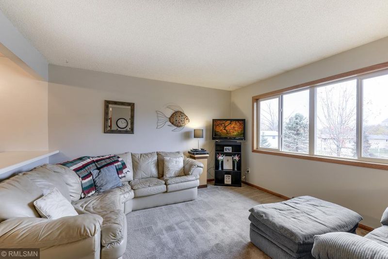 11938 Bluebird St NW, Coon Rapids, MN 55448