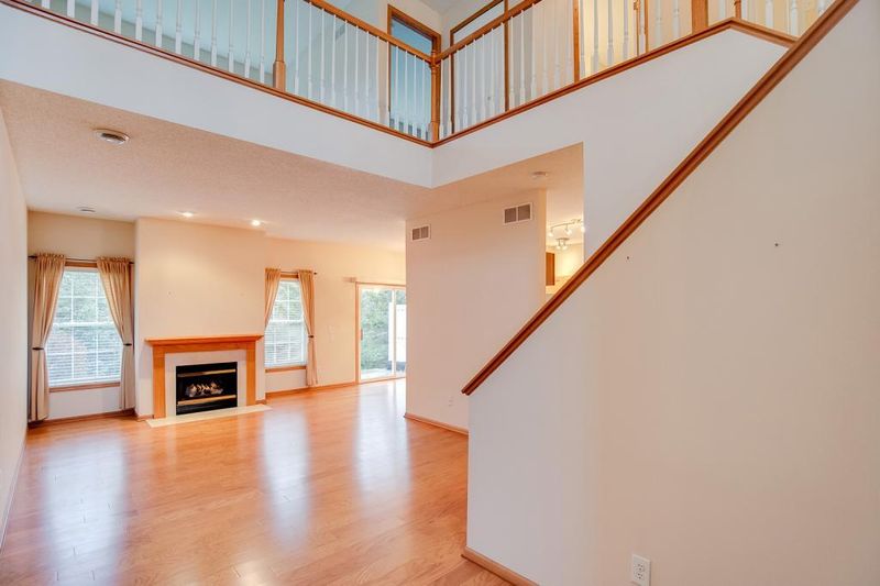 660 Village Pw, Circle Pines, MN 55014