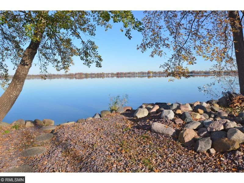 5070 210th St N, Forest Lake, MN 55025