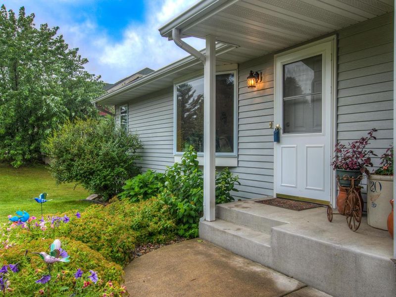 372 Cemetery Rd, River Falls, WI 54022
