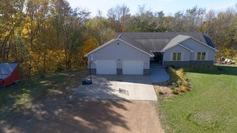 4875 E 250th St, Elko New Market, MN 55020