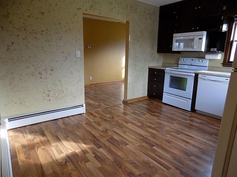 1051 Lafayette Ave, Lafayette, MN 56054