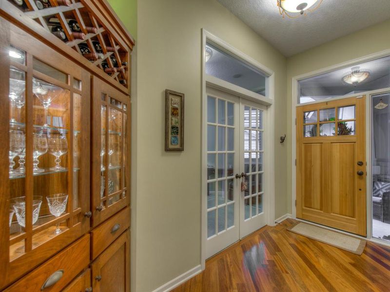 17409 Ada Ct, Eden Prairie, MN 55347